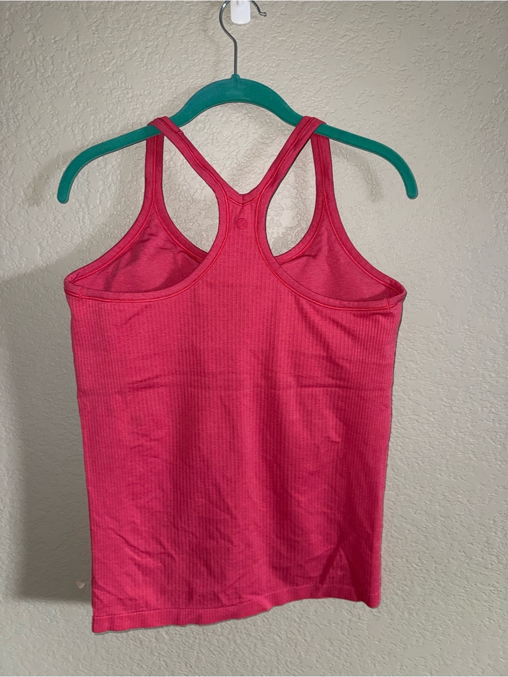 Lululemon Ebb to Street Shelf Bra Tank
-Sz 12 -Lip Gloss - VGUC - Picture 5 of 6